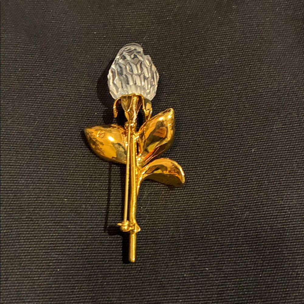 Swarovski Elegant Gold and Silver Rose Brooch👝 - Picture 2 of 4